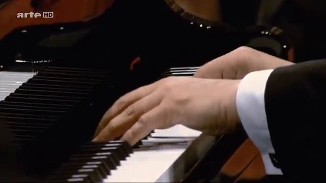 Мюррей Перайя Бетховен Концерт № 5 для ф-но с оркестром Adagio un poco mosso смотреть онлайн