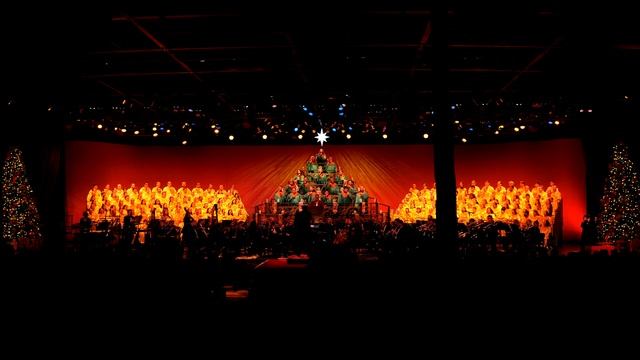 4k Candlelight Processional with Josh Gad at Disney's Epcot - December 12, 2022, 8:30pm show смотреть онлайн