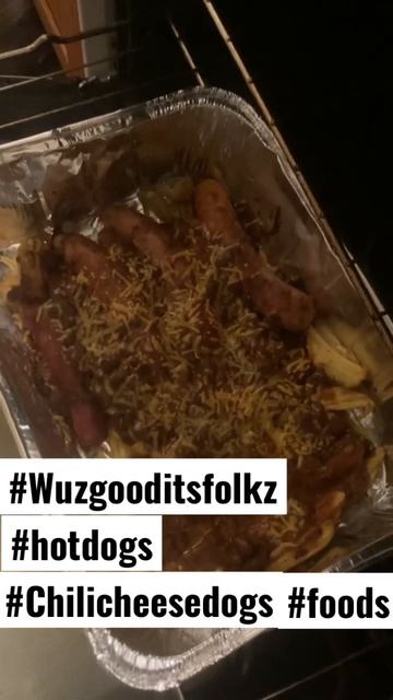 Chili cheese dogs and fries #shorts #Wuzgooditsfolkz #reels #foods #chilicheesedogs #Wuzgooditsfolk смотреть онлайн