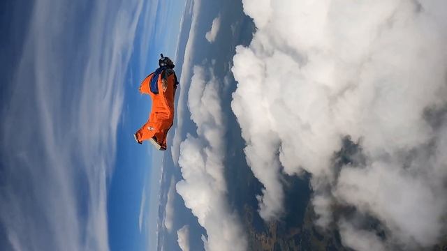 Wingsuiting 2024 - Wingsuit flight #13 on a TonySuits Colibri смотреть онлайн
