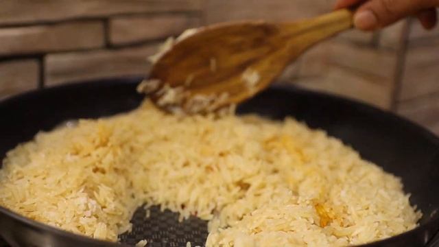 روز بالجاج و الزيتون مجمر في الفرن 😋مشرب و على حبة،بنتو بنة👍بطريقة سهلة و بسيطة و سريعة смотреть онлайн