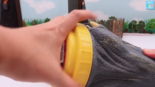 Dinosaurs In Jurassic World Gate! Dinosaurs Transformer Giant Dinos T Rex, Triceratops, 공룡 게이트 смотреть онлайн