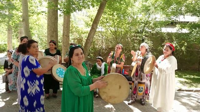 Памир, Хорог. Добрые женщины Памира. Встреча глав смотреть онлайн