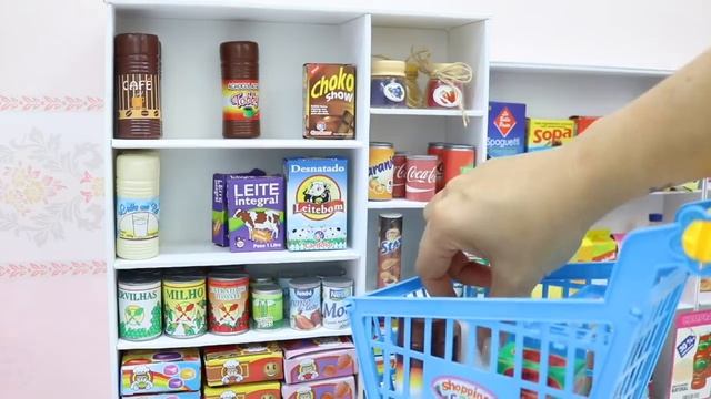 BABY ALIVE ALICE FOI NO MERCADO FAZER COMPRAS COM A MAMÃE смотреть онлайн