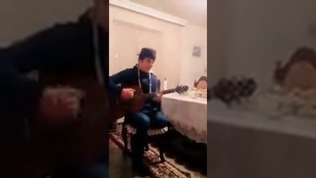 Динис Батаев На Гитаре смотреть онлайн