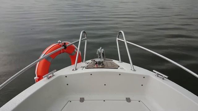 Elektryczna wciągarka kotwicy - Lewmar смотреть онлайн