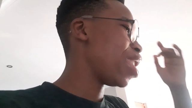 Kylie Jenner Lip Challenge смотреть онлайн