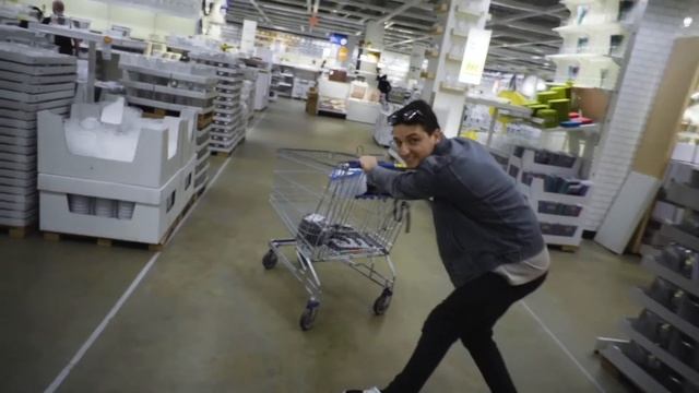 New apartment & my first time at IKEA. смотреть онлайн