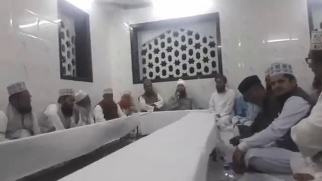 Meeting : Peer E Tareeqat Hazrat Sayyed Moinuddin Ashraf Ashrafi Jilani смотреть онлайн