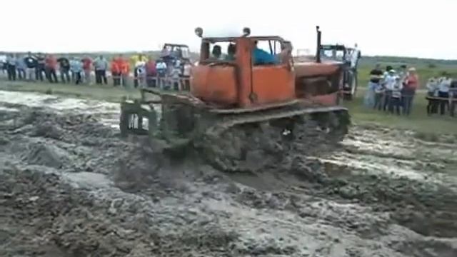 ДТ 75 Казахстан в грязи мощь смотреть онлайн
