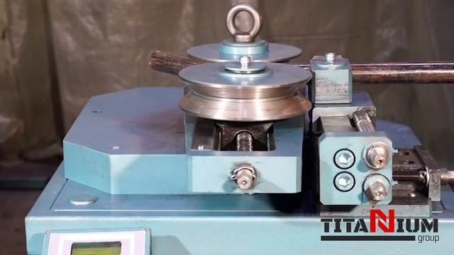 Полуавтоматический трубогибочный станок УГС-6/1А в работе: изготовление элемента отбойника смотреть онлайн