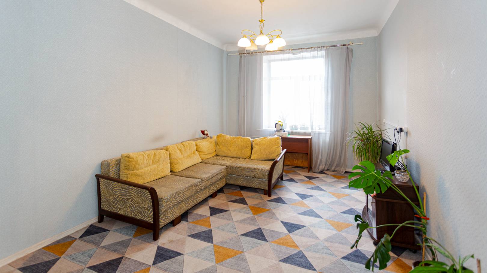 Курбатова 1