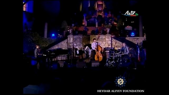 A Jazz concert by Azerbaijani masters of art in Cannes смотреть онлайн