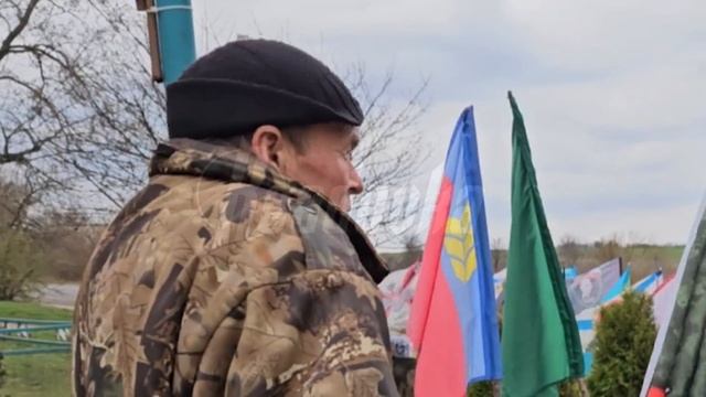 Мальчик Сережа из курского села каждый день приветствует русских бойцов смотреть онлайн