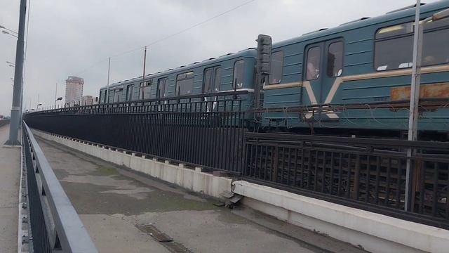 Классические 81-717.5М/714.5М "Номерные" (ММЗ/МВМ) на Нагатинском метромосту! смотреть онлайн