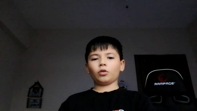 ilk cekilis videomda elf camera woman🤫. oyunun adı: toilet tower defense. Bu oyun Roblox'ta смотреть онлайн