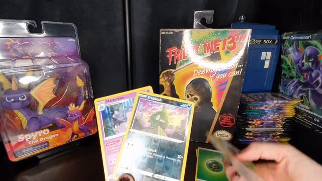 POKEMON CHAMPION'S PATH - Marnie Special Collection Box Opening смотреть онлайн