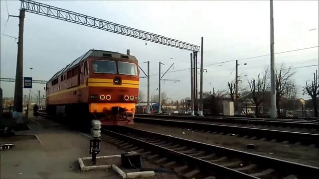 Осмотр тепловоза ТЭП70-0242 на Царскосельском мосту, СПб / Survey Of Dieselloc TEP70-0242, SPb