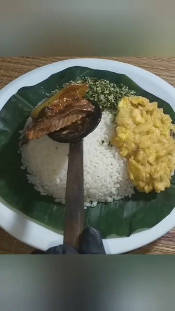 Srilankan Traditional Rice and Curry #shorts смотреть онлайн