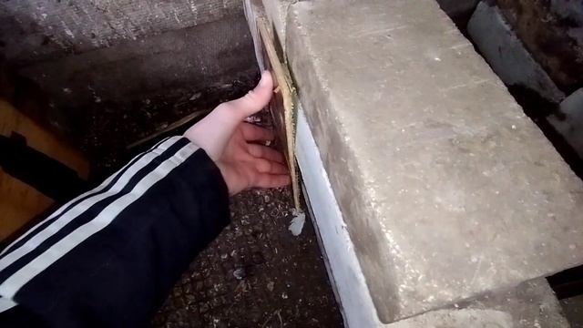 Сделал гнезда для кур.Made nests for chickens. смотреть онлайн