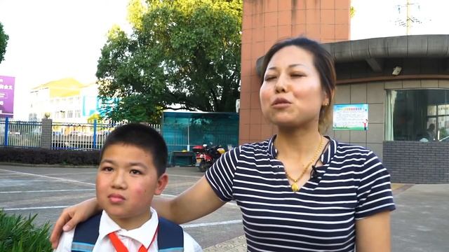 How China Is Using Artificial Intelligence in SCHOOL смотреть онлайн