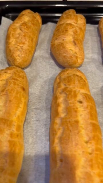 Как приготовить карамель | Простой рецепт эклеров | Eclair with caramel #рецепт #эклеры #карамель смотреть онлайн