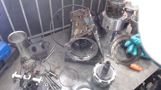 Desmontagem câmbio 03-72L Mitsubishi L200 parte 02. смотреть онлайн