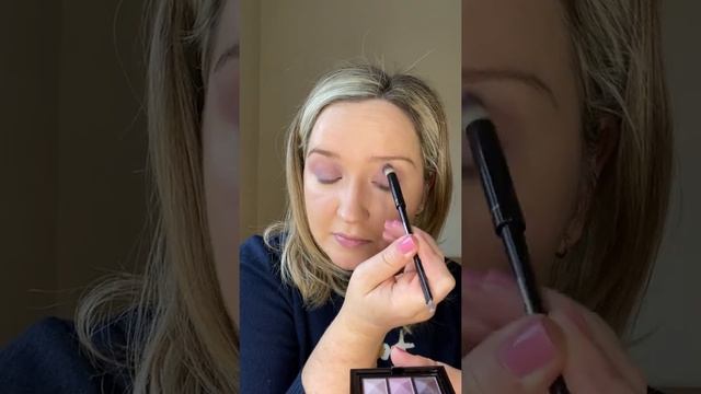 Full Face in 15 Minutes: Purple Eyes смотреть онлайн