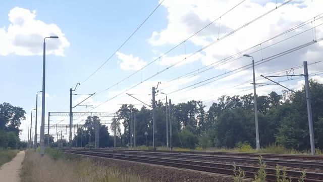 EP07-1031 + EP07-1024 + EP07-381 + EP07-382 Jako PXE 656001/0 Wrocław Główny - Gdynia Postojowa.
