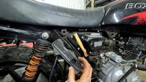 Как устроена система подачи воздуха Bajaj Boxer 150 X