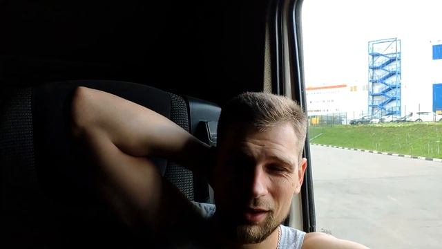 Затянувшийся рейс .... 🙄 смотреть онлайн