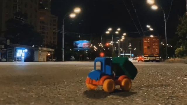 КРОШКА САМОСВАЛ смотреть онлайн