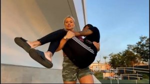 MY GIRL FRIEND LIFT CARRY ME IN GYM