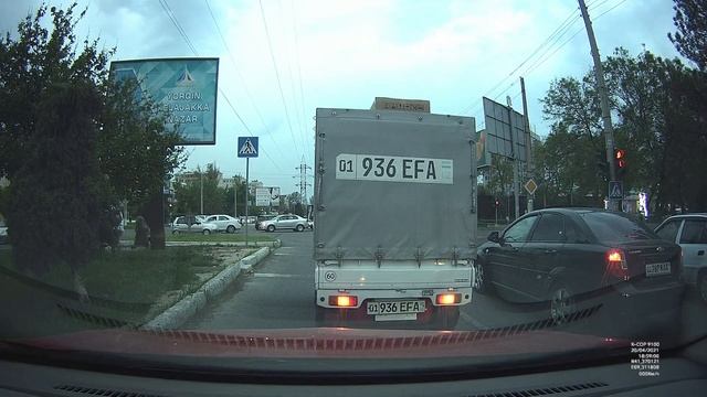 2021.04.20 Ташкент Юнусабад перекрёсток Сайрам базар смотреть онлайн