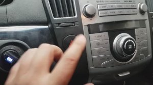 замена лампочки в кнопке аварийного сигнала хундаи hyundai IX55 veracruz