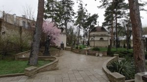 Кисловодск. Пешая прогулка в дождь по центру города. 16 апреля 2025 г.