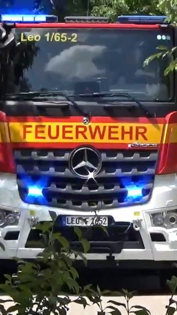 Neues WLF der Feuerwehr Leonberg 🤩🚒🚨 | 02.07.2023 | Tag der offenen Tür | #shorts смотреть онлайн