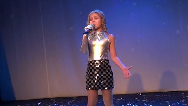 кавер The Best Tina Turner поет Кира 9 лет смотреть онлайн