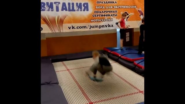 Нетяга Юра зеркало 7-10 лет смотреть онлайн