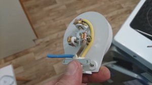 Подключение и установка электроплиты с заменой старой розетки. Электрик в деле.