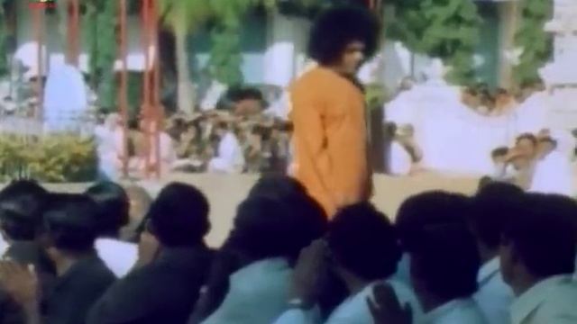 83 - Dhanya Ho Eshwaramba | Radio Sai Bhajans смотреть онлайн