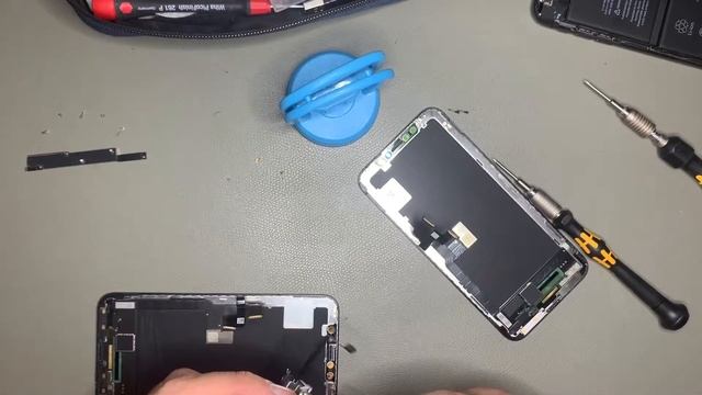 Замена диспея на iPhone X Display replacement смотреть онлайн