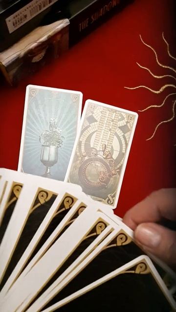 #shorts  О чем молчит О чем переживает `Magic Channel/Таро онлайн/расклад Таро