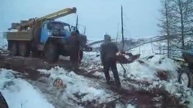 урал застрял смотреть онлайн