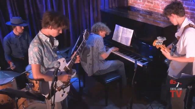 Caffe Lena 4/25/23 смотреть онлайн