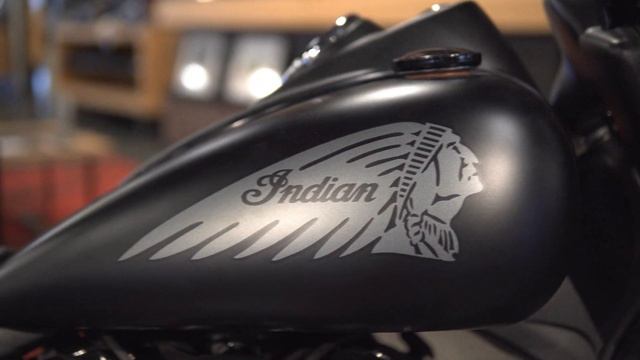 Indian Dark Horse with Custom bars, seat and full exhaust смотреть онлайн
