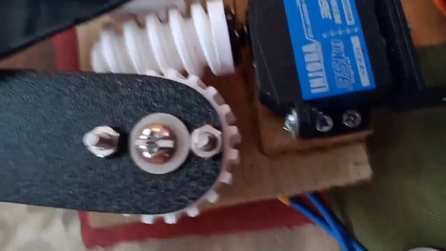 Worm gear mechanism for a robotic boat / смотреть онлайн