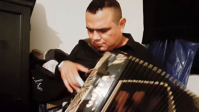 Ram Herrera -tejanita смотреть онлайн