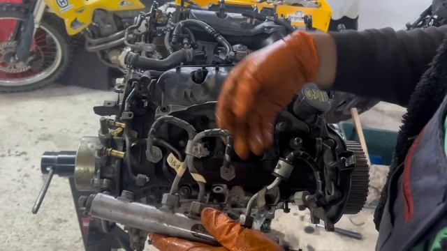 CUM se DISTRUGE un MOTOR de RANGE ROVER Ep3 смотреть онлайн