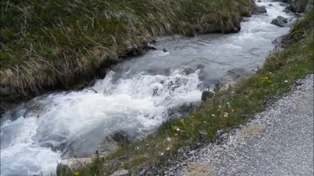 Le murmure du ruisseau смотреть онлайн